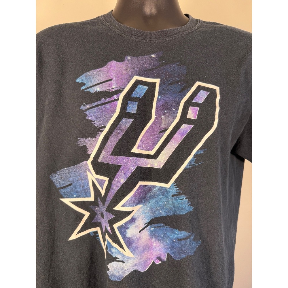 San Antonio Spurs NBA Galaxy Logo Black NBA Graphic T-Shirt Mens Medium